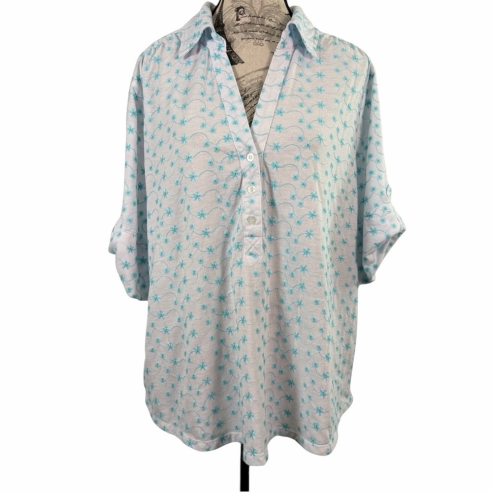 C.D. Daniels Blue & White Embroidered Front Button up Blouse Plus Size 1X